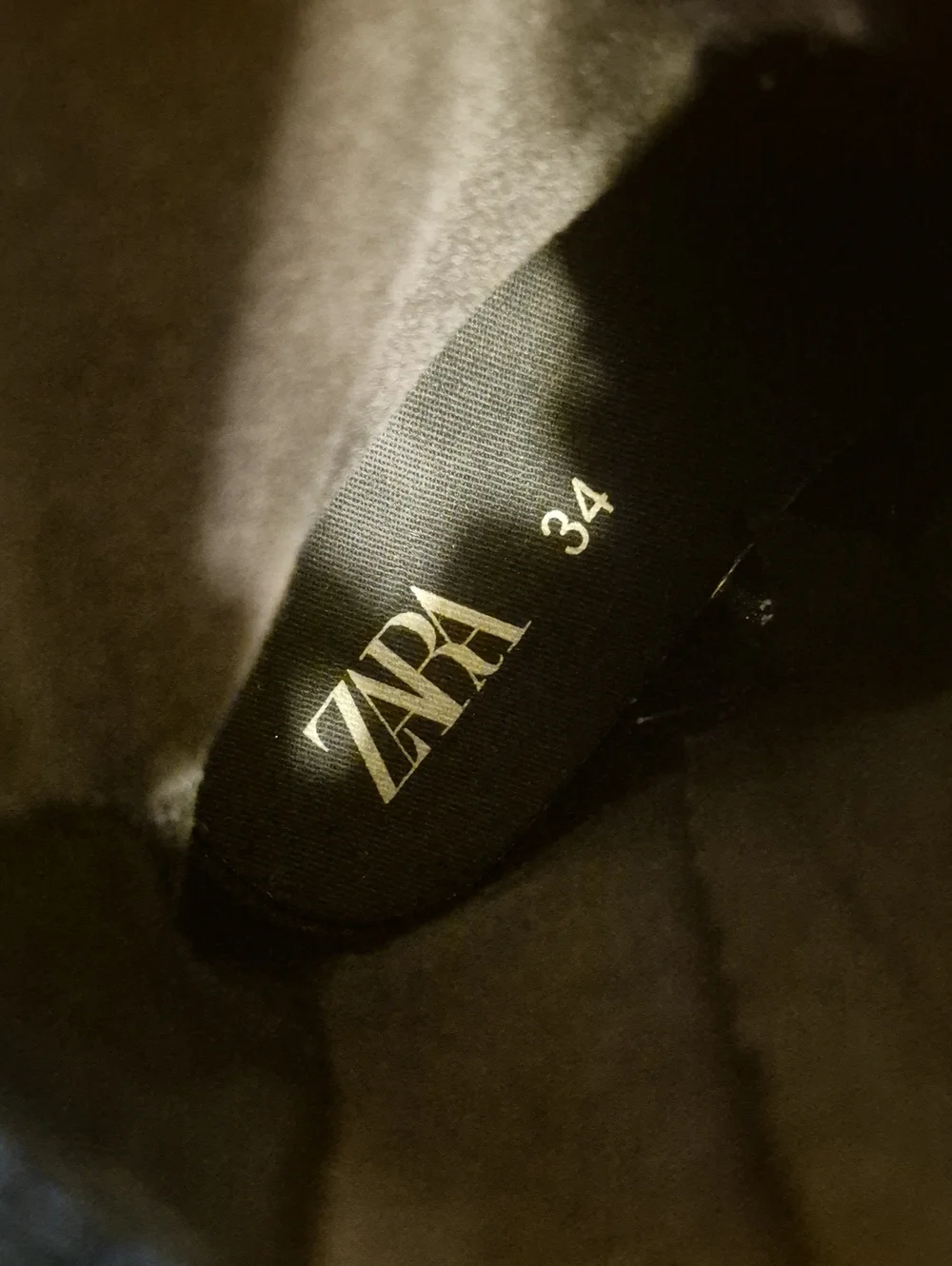 Zara Black Chuncky Platform Boots Zipper Closure